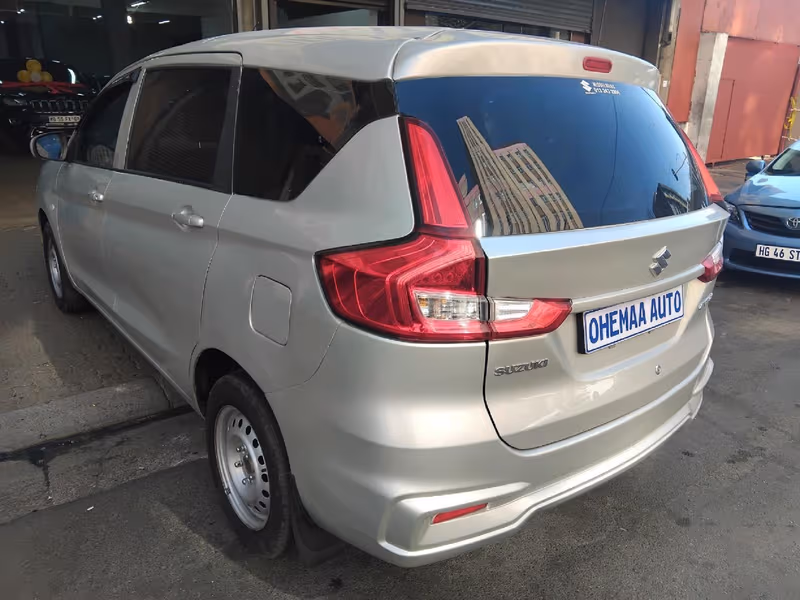 2022 Suzuki Ertiga - Image 4