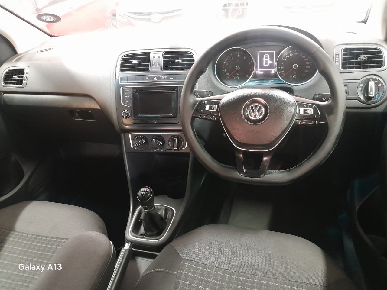 2016 Volkswagen Polo 6 - Image 8